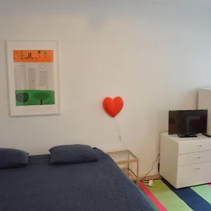 Nice Studio In Marolles Bruxelles